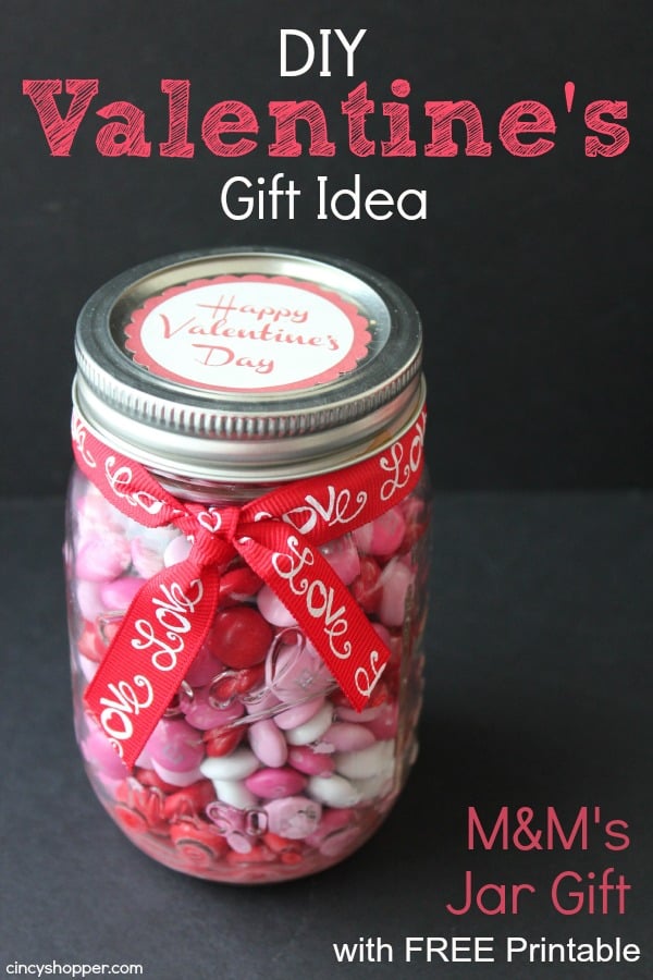 http://cincyshopper.com/diy-valentines-day-gift-mms-in-jar-with-free-printable-label/