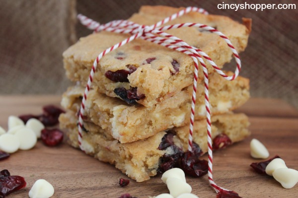 Cranberry & White Chocolate Blondies - perfect fall and winter dessert .