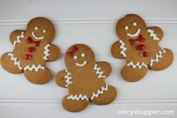 Gingerbread Man Cookie Recipe. A Perfect Christmas cookie. Let the kids decorate and place on the dessert table.
