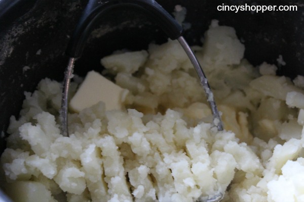 Roasted-Garlic-Mashed-Potatoes-2