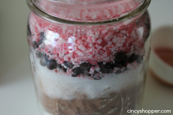 DIY-Peppermint-Hot-Chocolate-Jar-Gift-2