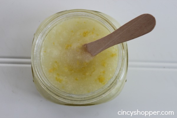 Lemon-Sugar-Scrub-in-a-Jar