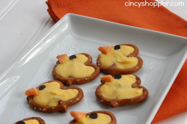 Chick Pretzel Treats