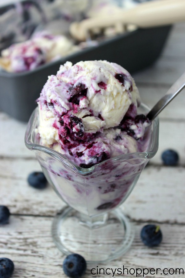 Easy Blueberry Cheesecake Ice Cream Recipe. No machine needed. Yum!