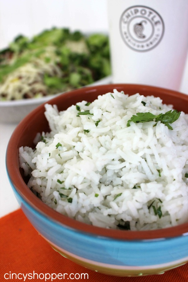 CopyCat Chipotle Lime Rice Recipe Super simple to make right at home. Makes a great side dish or for adding to bowls, burritos and more!