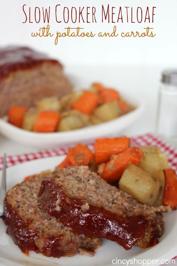 Slow Cooker Meatloaf Recipe with Potatoes and Carrots too! This crock-pot recipe turned out GREAT! Everyone came back for seconds.