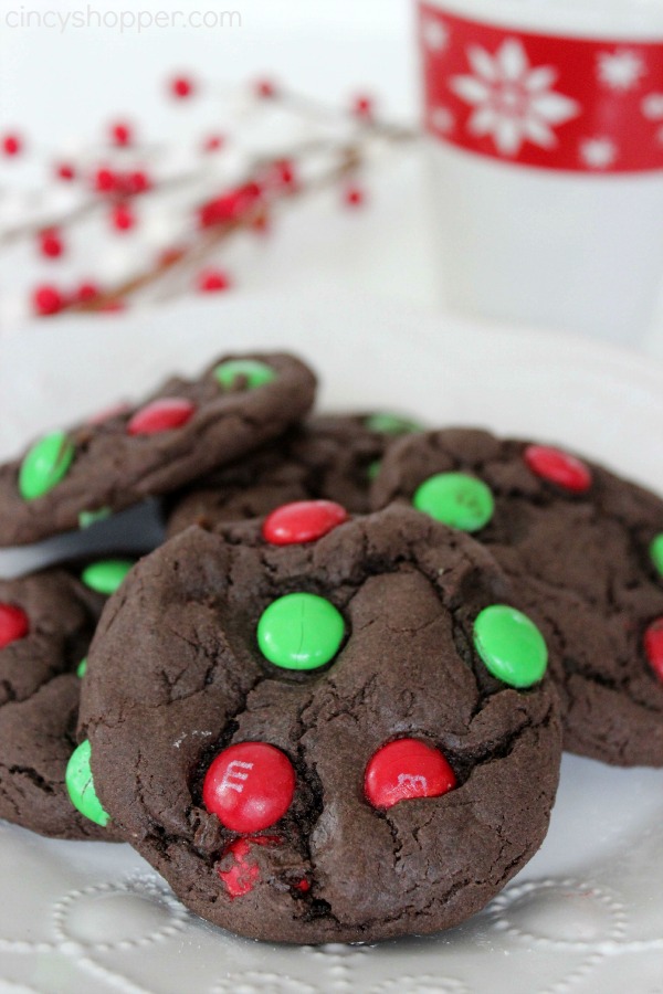 Christmas M&M Cake Mix Cookies - Super simple Christmas Cookie idea for the holidays.