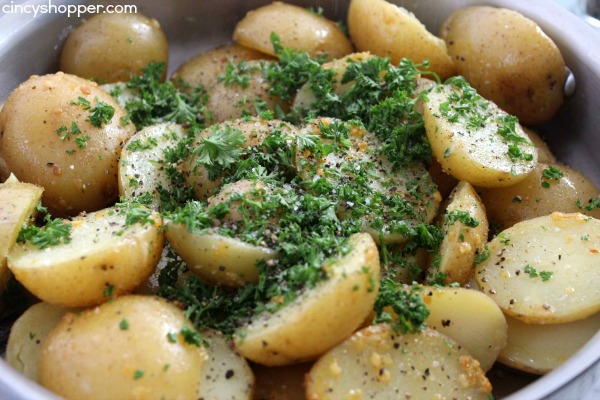 Garlic Parmesan Bacon Potatoes- These potatoes are loaded up with crispy bacon, garlic and Parmesan and roasted to perfection. They make for a wonderful side dish to just about any meal. 