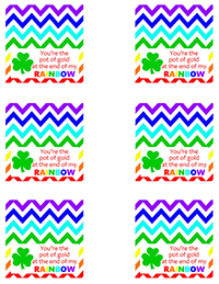 St. Patrick's Day Rainbow Skittles Treat Bags with FREE Printable Tag. PErfect and inexpensive treat idea for St. Patrick's Day. The kiddos will love them.