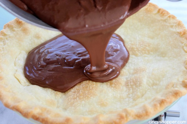 Chocolate Cream Pie- Rich and Creamy chocolate pie. Super easy and quick!