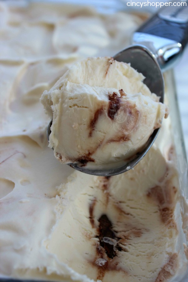 Bailey's Ice Cream with Guinness Chocolate Ripple Ice Cream- The ULTIMATE St. Patrick's Day Adult dessert. Super easy with No Ice Cream Machine needed. The flavors are over the top delish.