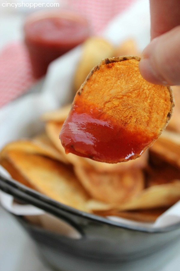 Homemade Potato Chips Recipe. Pair these garlic salt and pepper chips with some Sriracha Ketchup and you have one heck of a snack or side dish for your meal.