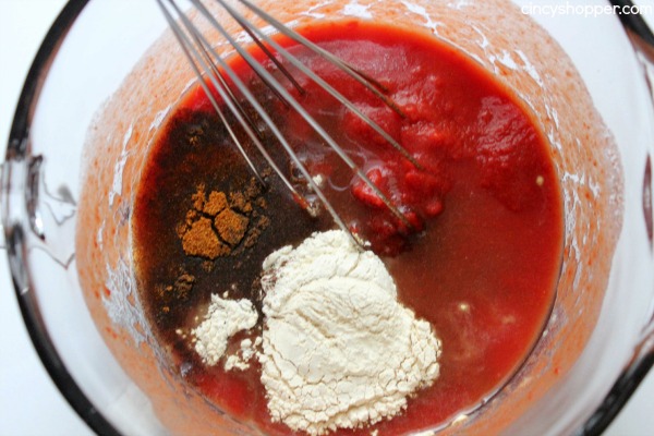 Easy Homemade Ketchup- Super simple ketchup recipe that uses tomato paste for a base. Perfect for when you are "fresh out" of ketchup.