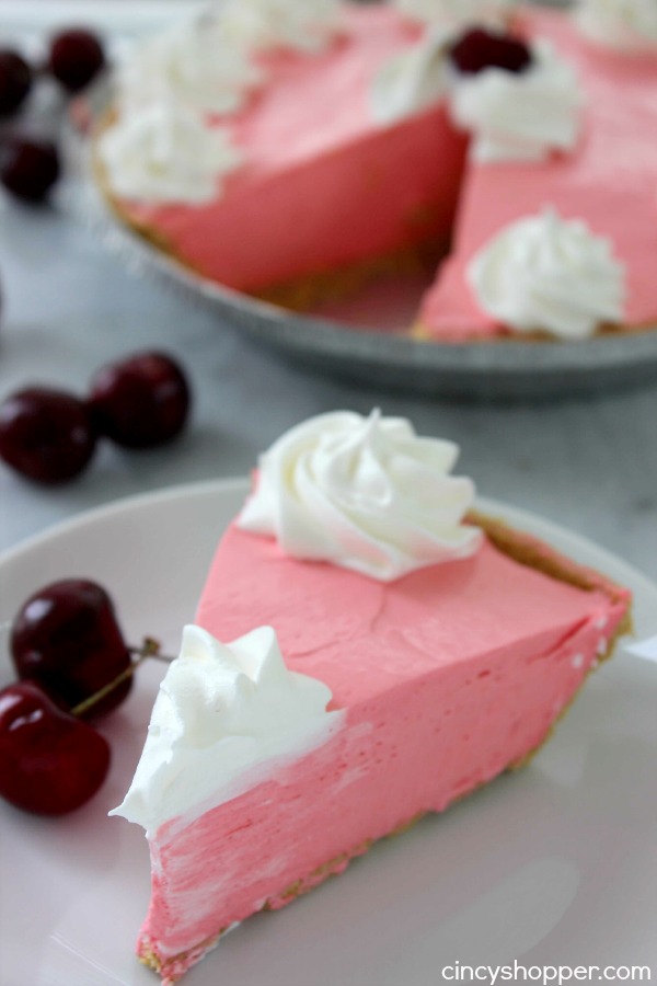 No Bake Cherry Kool-Aid Pie - Super simple pie that requires just 4 ingredients. Great for summer bbqs.