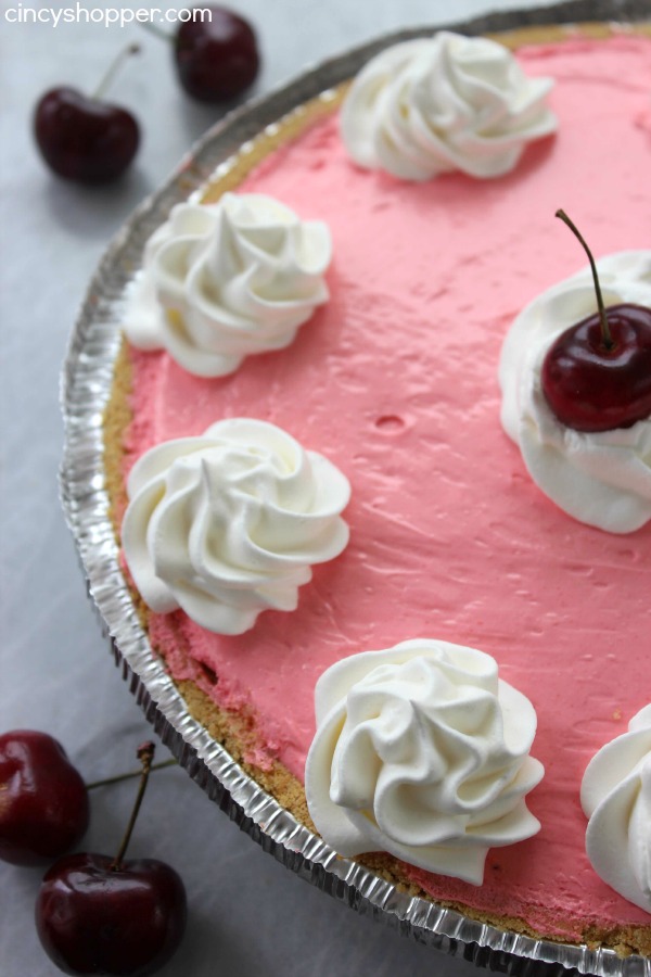 No Bake Cherry Kool-Aid Pie - Super simple pie that requires just 4 ingredients. Great for summer bbqs.