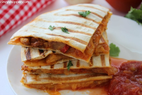Chicken Quesadillas Meal - Super dinner or appetizer idea. Everything for this meal can be purchase at Aldi for around $10 and feed a larger family.
