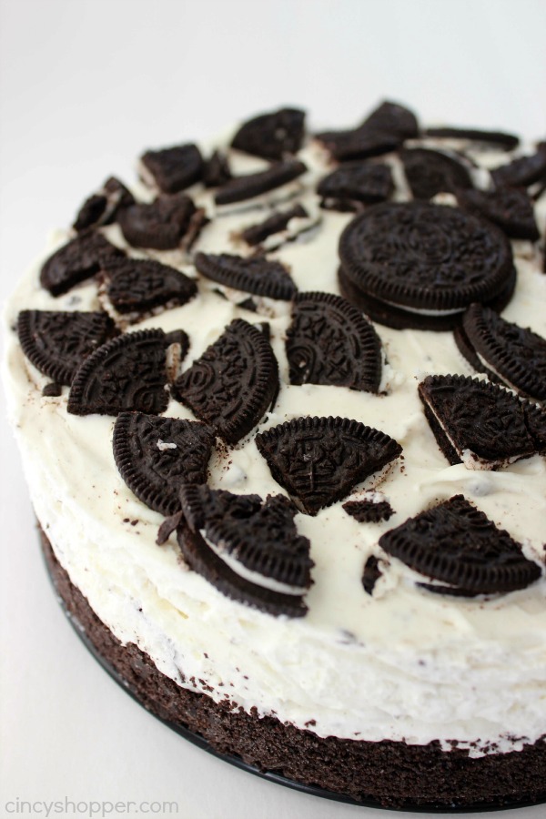 No Bake Oreo Cheesecake-  looks and tastes like it could be on the menu of a high end restaurant. Super simple with no baking involved.