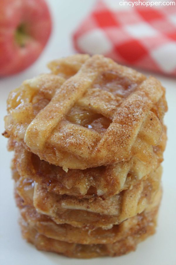 Tupperware Round Cookie or Pie taker