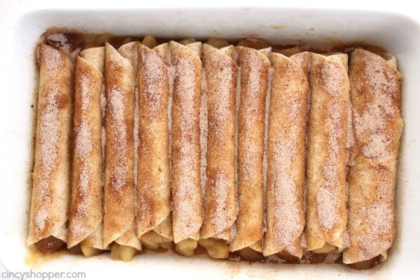Caramel Apple Taquitos -flour tortillas loaded with apple pie filling, cinnamon sugar, and caramel. Great fall dessert.