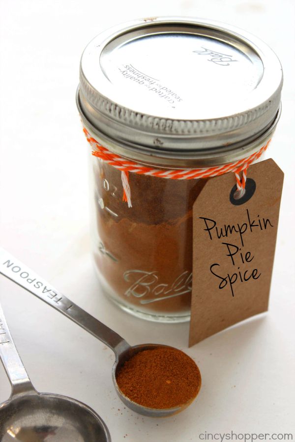 Homemade Pumpkin Pie Spice - Make this simple spice right at home with spices already found in your spice cabinet. Great for cupcakes, cookies, pies and more.