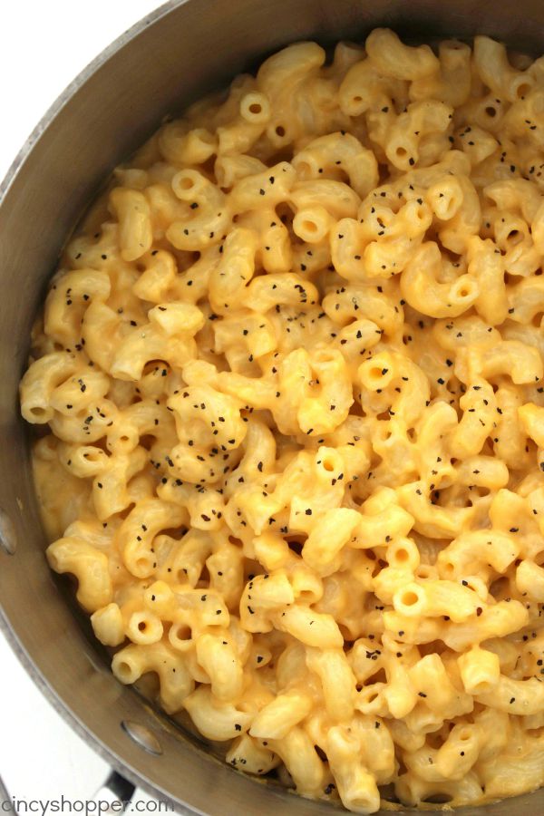 Easy Stovetop Mac & Cheese - Super easy with just 5 ingredients. Perfect side dish that is so much better than store bought. Comfort food at it's best.
