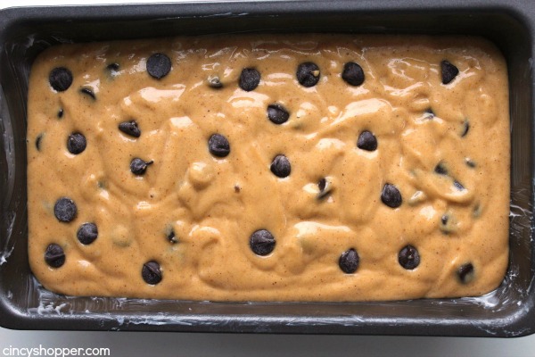 Pumpkin Chocolate Chip Bread - perfect fall breakfast or dessert. You will not only find it quick and easy to make but will also find awesome pumpkin flavors.