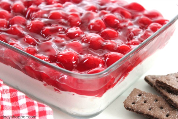 Cherry Cheesecake Dip - Just 4 Ingredients. Makes for a perfect appetizer. Serve them with graham crackers, Nilla wafers, or even pretzels.