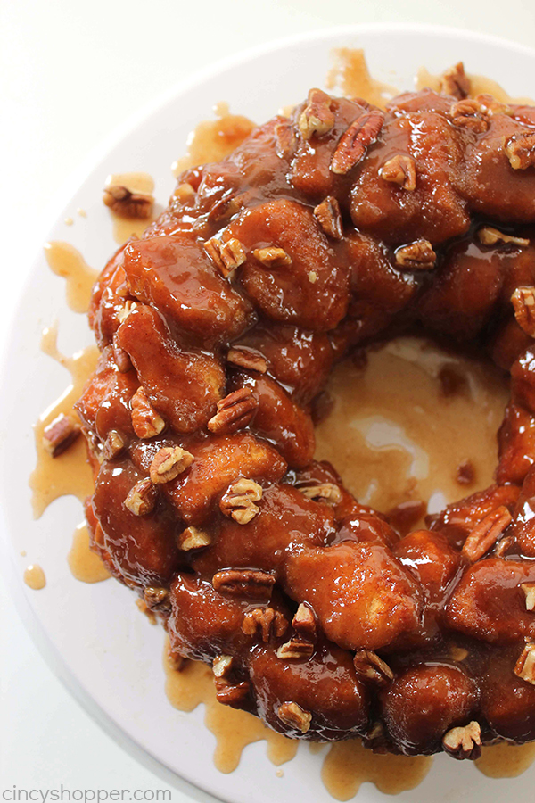 Easy Monkey Bread -Perfect for a quick breakfast or even dessert. You can feed a crowd with this deliciousness
