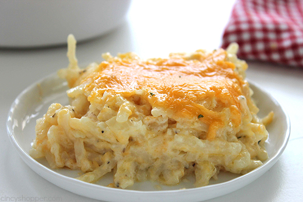 Copycat Cracker Barrel Hashbrown Casserole - o cheesy and so easy to make right at home. Great for breakfast or even a dinner side. Plus they are perfect for potlucks or anytime you are needing to feed a crowd