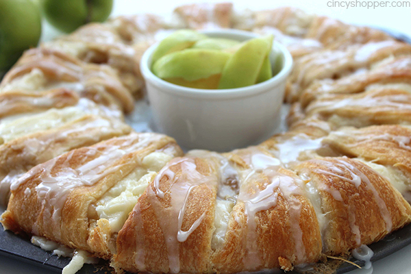 Caramel Apple Cream Cheese Crescent Ring - loaded with apples, cinnamon, cream cheese, caramel, and a sweet drizzle.