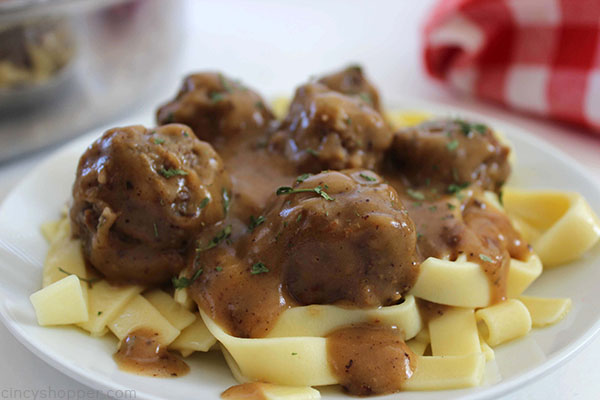Swedish Meatballs - perfect family meal or appetizer idea year round or during the holiday season. Serve them over egg noodles, on top of mashed potatoes, or all by themselves. 