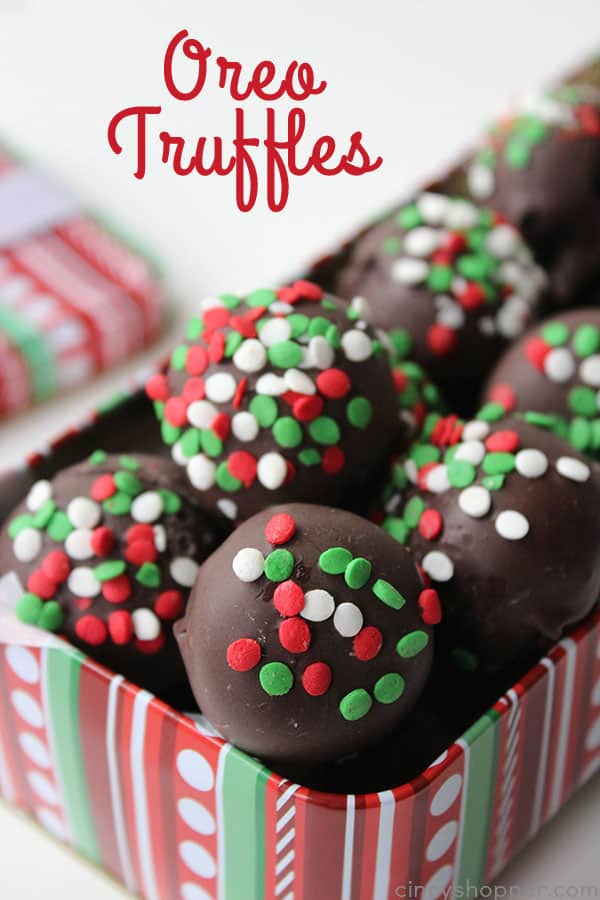 Oreo Truffles Balls - simple to make and they make for a perfect candy to gift during the holidays
