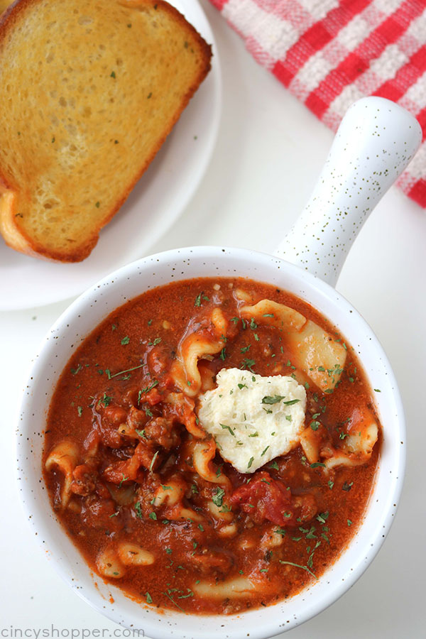 Lasagna Soup - You will find all the great flavors of traditional lasagna right in a bowl. Perfect on a cold winter day!
