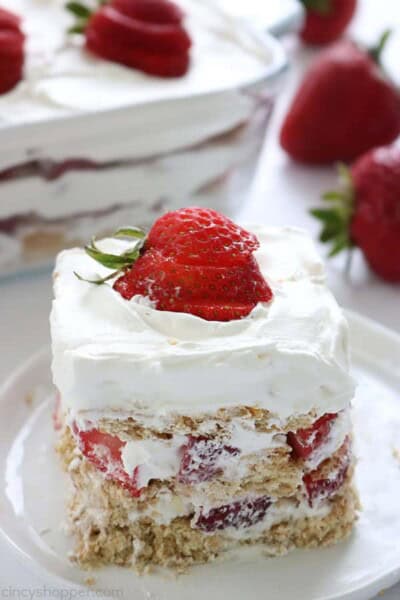 Strawberry Icebox Cake - CincyShopper