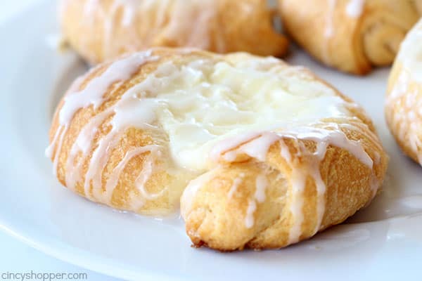 Easy Cream Cheese Danish - made with crescent rolls. Perfect for simple on the go breakfast. Great for brunches and desserts too!