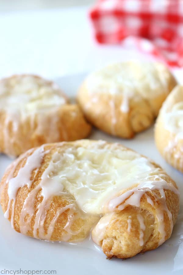 Easy Cream Cheese Danish - made with crescent rolls. Perfect for simple on the go breakfast. Great for brunches and desserts too!