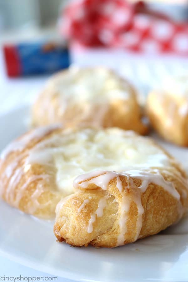 Easy Cream Cheese Danish - made with crescent rolls. Perfect for simple on the go breakfast. Great for brunches and desserts too!