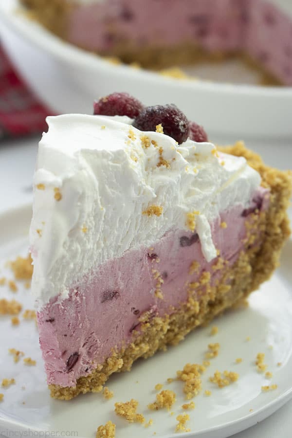 No Bake Cranberry Cream Pie