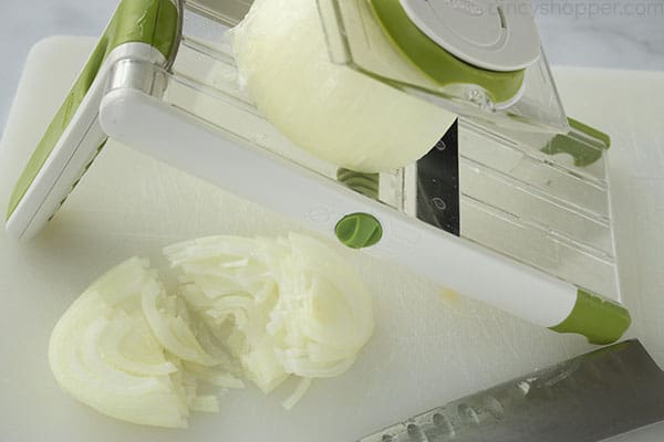 How To Use A Mandoline Slicer For Onions