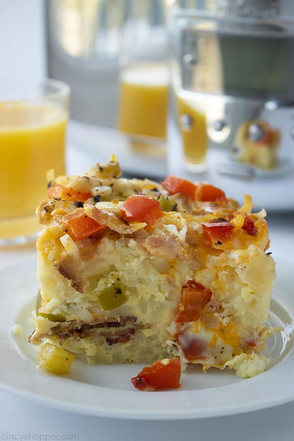 Slow Cooker Breakfast Casserole – 5 Boys Baker