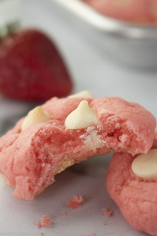 Strawberry Cookie with bite and crumbs