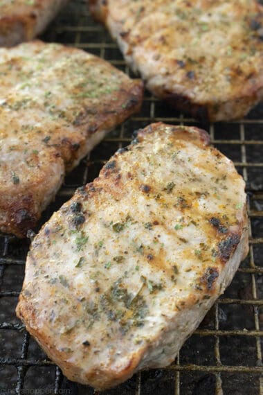 Simple Ranch Pork Chops - CincyShopper