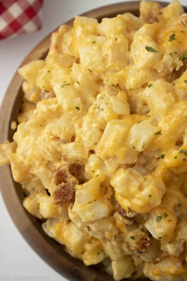 Slow Cooker Cheesy Potatoes - CincyShopper