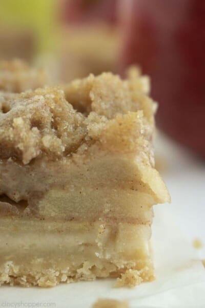 Apple Crisp Bars - CincyShopper