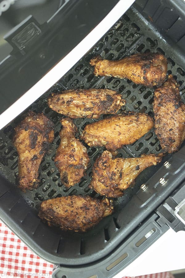Crispy Chicken Wings in a air fryer 