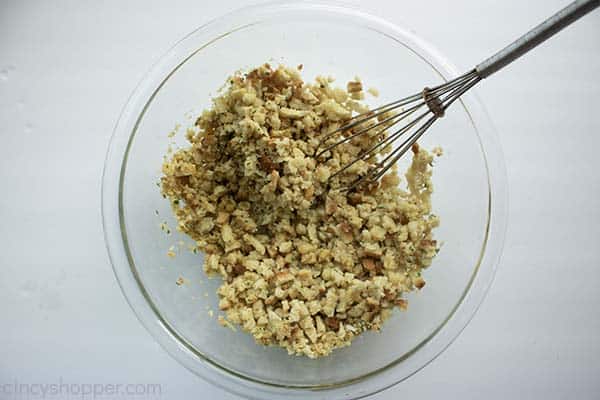 StoveTop stuffing in a clear bowl