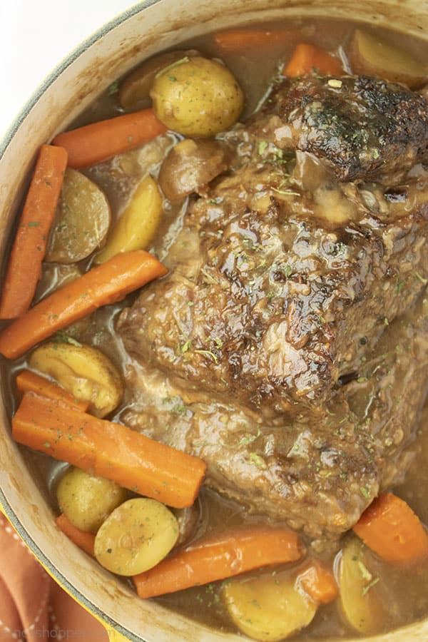 Lipton Roast with vegetables in a Dutch Oven