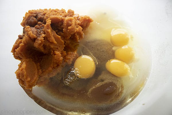 Wet ingredients in a clear bowl,