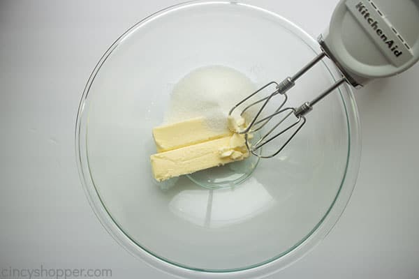 Butter and sugar in bowl