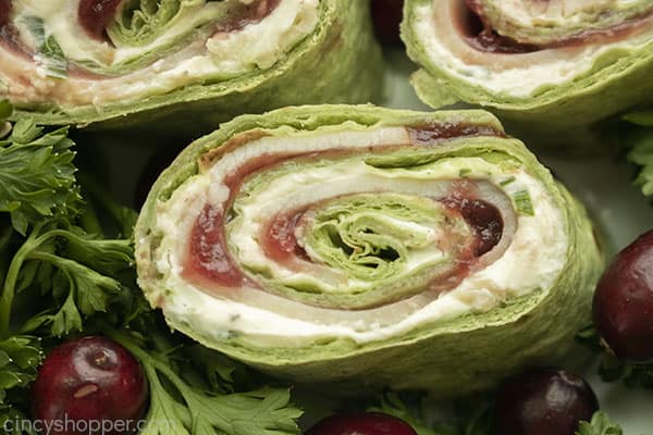 Pinwheel appetizer with turkey and cranberry